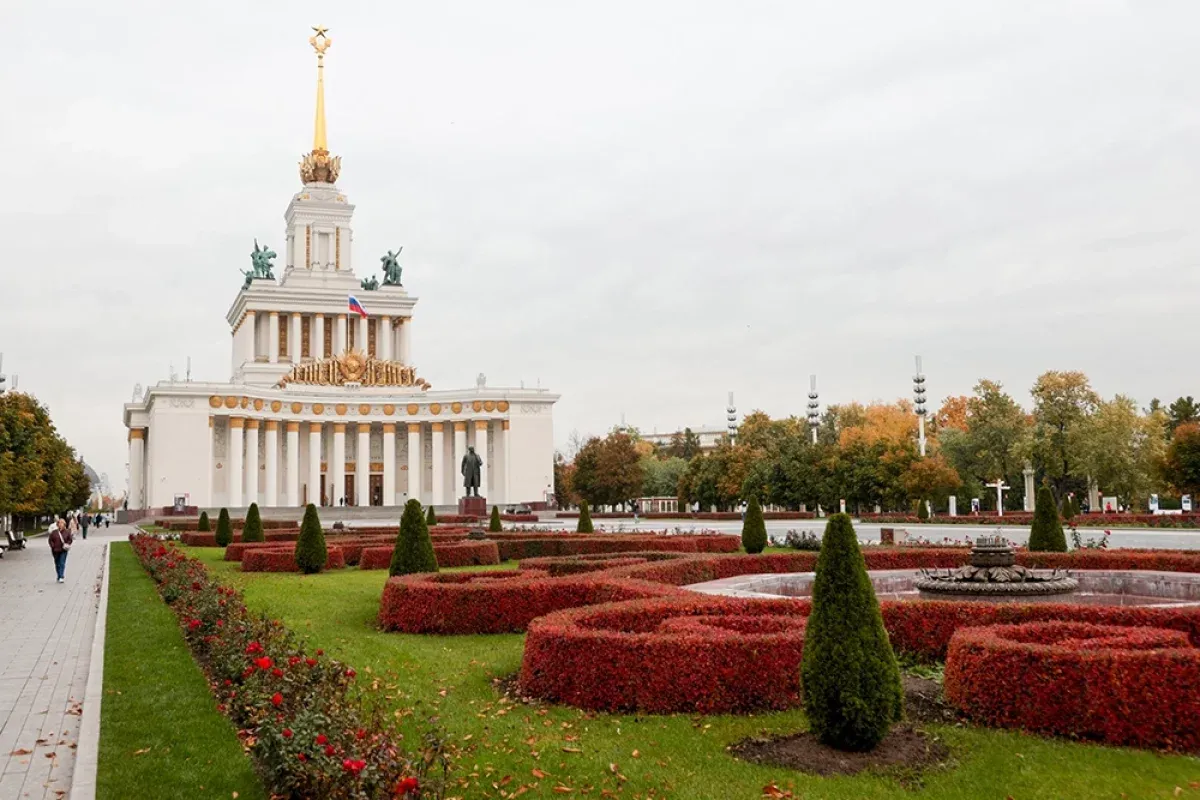 Актриса Юлия Пересильд поделилась впечатлениями об обновленной ВДНХ